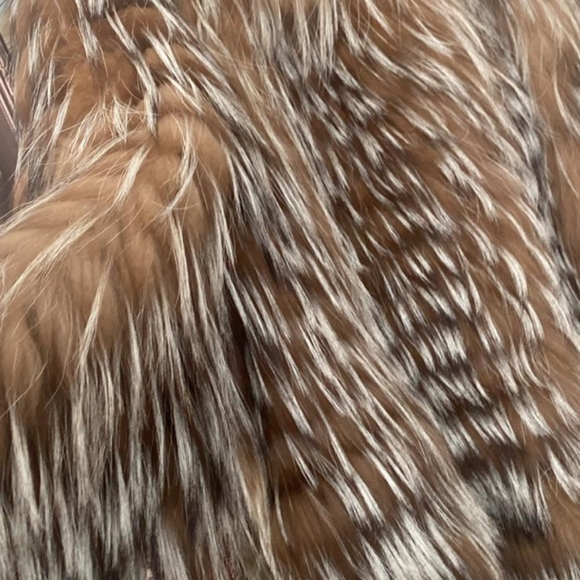 Silver fox fur jacket - Picture 9 of 10
